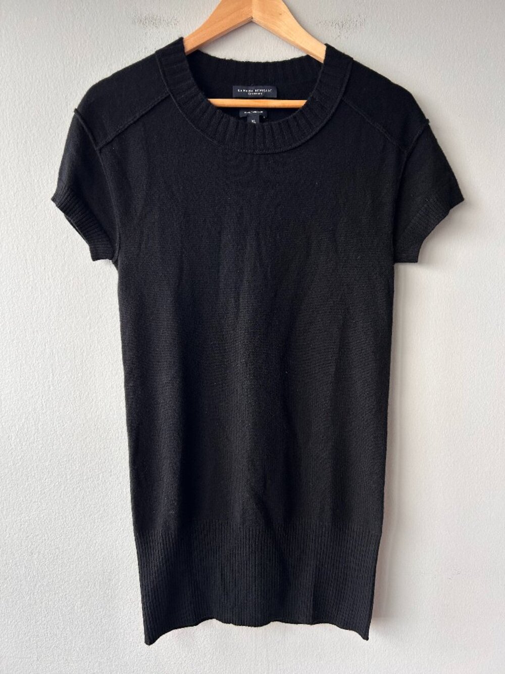 Banana Republic 100% Cashmere Short Sleeve Sweater Dress Black Crew Neck XS